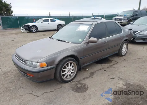 1993 Honda Accord Ex из США, поврежденный, VIN JHMCB7674PC048774